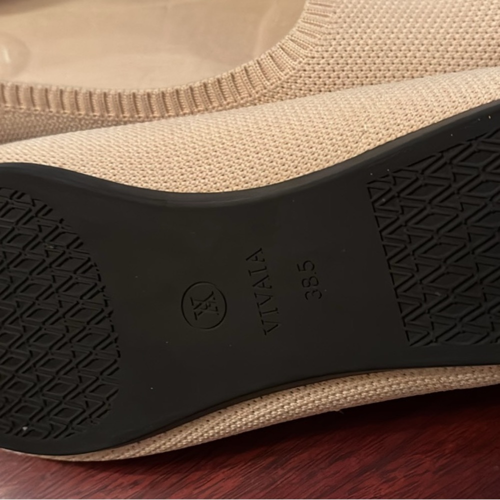 Women's Cream Flats